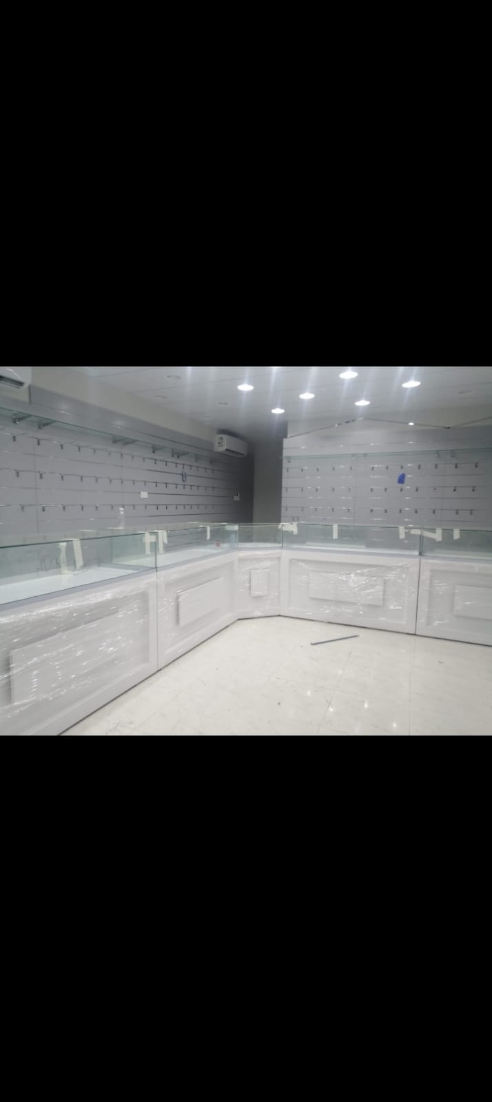 واجهات زجاجية