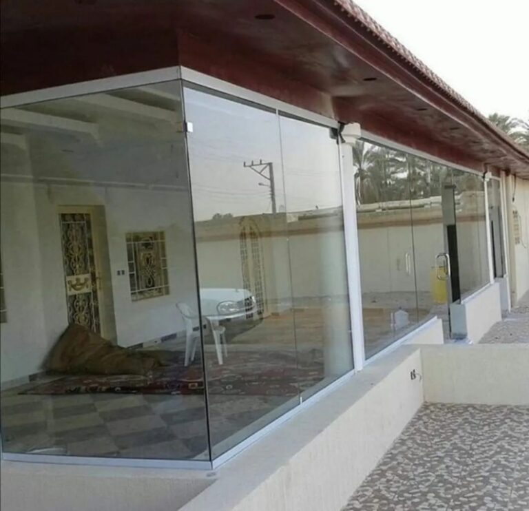 واجهات زجاجية