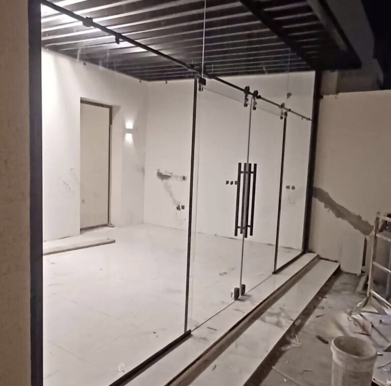 واجهات زجاجية